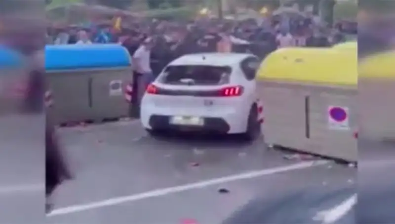 Taraftarların Arasına Daldı: 13 Yaralı ve Korkunç Anlar