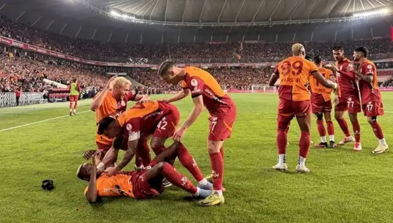 "Kıran Kırana Pazarlık: 3 Haziran 2025 Spor Manşetleri Dikkat Çekiyor"