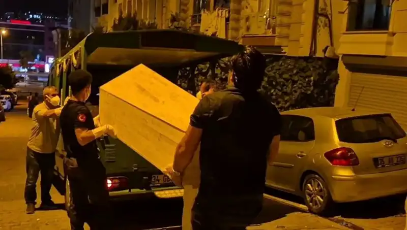 Esenyurt'ta Gizemli Kadın Ölümü: Olayın Perde Arkası Ne?