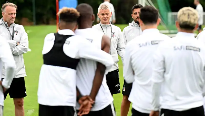 Solskjaer, Takımın Performansını Eleştirerek Futbolcularına Sert Mesaj Yolladı