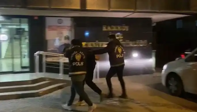 Galatasaray Taraftarını Silahla Yaralayan Şüpheli Polis Tarafından Yakalandı