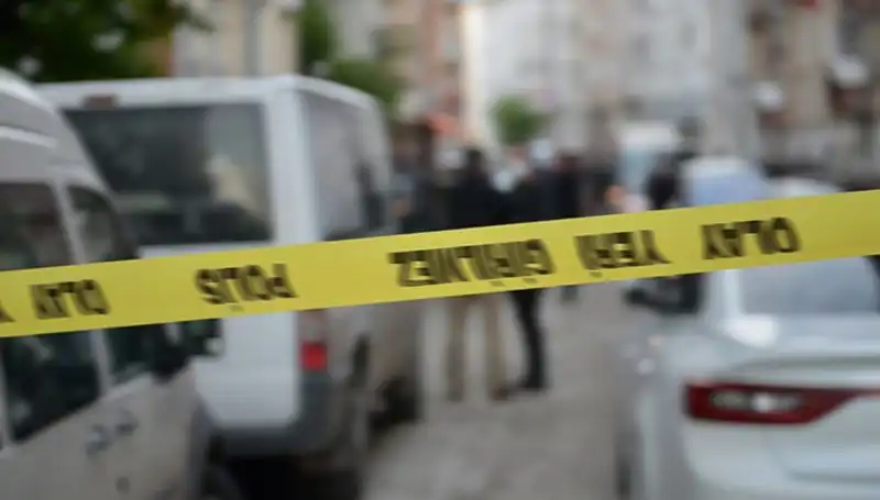 Satır ve Bıçaklı Kavga: Şok Eden Olayda 1 Kişi Hayatını Kaybetti