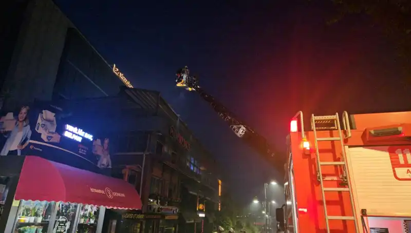 Beşiktaş'taki 3 Katlı Restoran Yangını: Yangın Neden Çıktı?