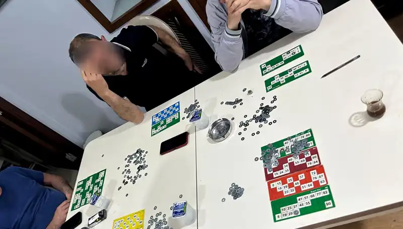 TikTok Canlı Yayınına Gelen Şaşırtıcı Polis Baskını: 22 Kişi Suçüstü Yakalandı!