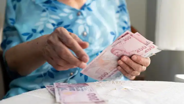 Emekliler Artık Dolandırıcıların Yeni Hedefi oldu: İşte Dikkat Edilmesi Gerekenler!