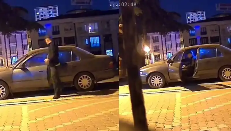 Park Halindeki Bir Otomobili Hızla Çalan Hırsızlık Olayı Güvenlik Kamerasına Yansıdı