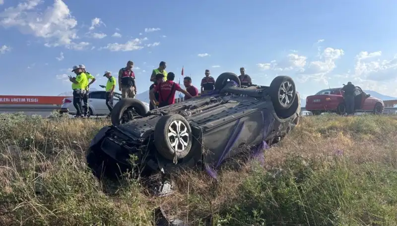 Nişan Töreninin Ardından Gelen Korkunç Kaza: 1 Ölü, 4 Yaralı