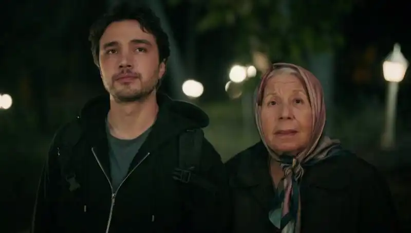 Aile Saadeti Dizisi Heyecanla Beklenen İlk Bölümüyle Dönüş Yapıyor!