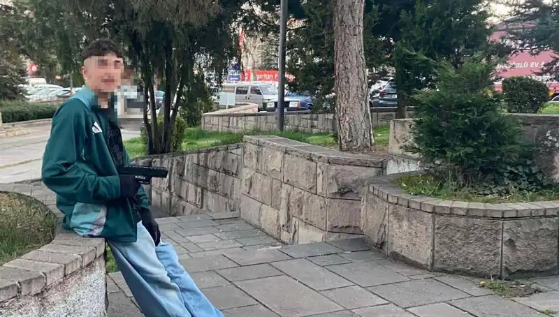 Yol Verme Kavgası: Üç Kardeş ve Babası Tutuklandı, Olay Ne?