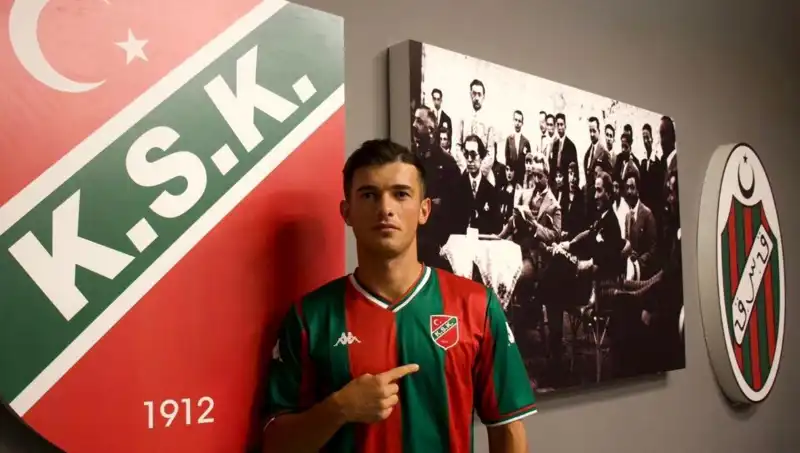 Karşıyaka'da Transfer Hareketliliği Sürüyor: Yeni Yüzler Geliyor!