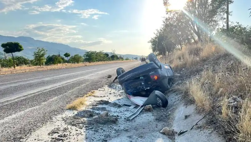 Adıyaman'da Feci Kaza: Otomobil Takla Attı, Yaralılar Var!