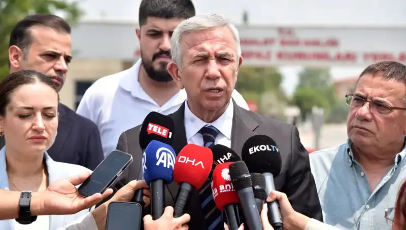 Mansur Yavaş, Muhittin Böcek’i Ziyaret Ederek İş Birliği Vurgusu Yaptı