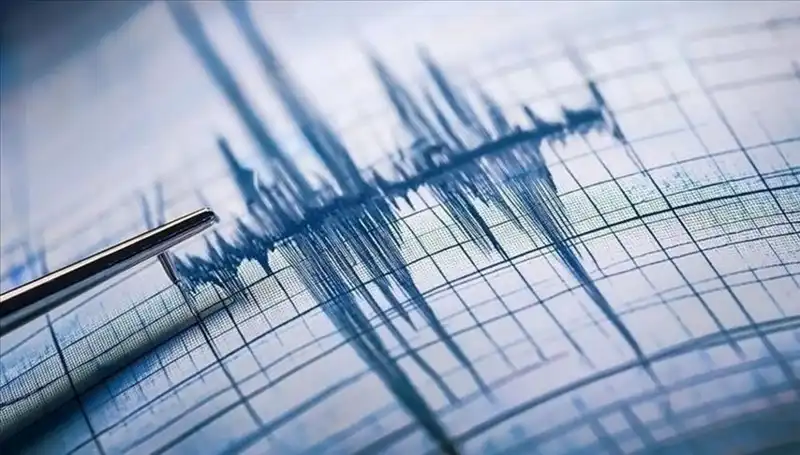Ege Açıklarında Geçtiğimiz Gece 3.3 Büyüklüğünde Deprem Meydana Geldi