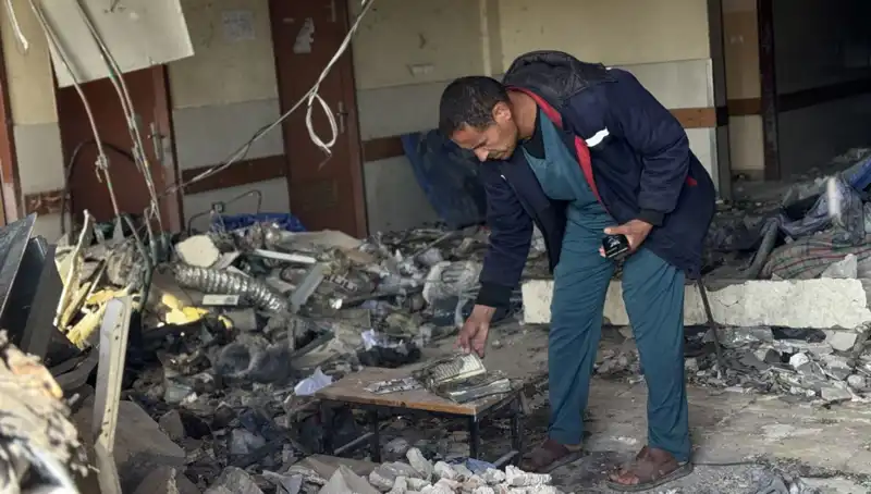 İsrail Ordusu, Nasır Hastanesi'ne Saldırdı: 5 Kişi Hayatını Kaybetti