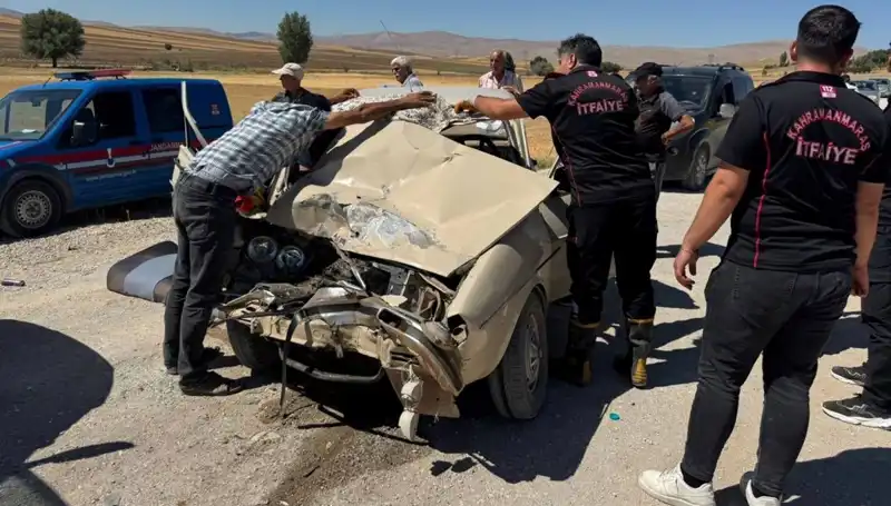 Kahramanmaraş’ta Feci Kaza: Kamyonet ve Otomobil Çarpıştı, Yaralılar Var!